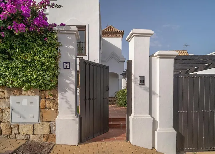 Sanders Azata Golf Villas