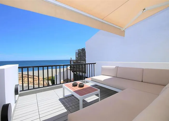 Beachhouse Galore