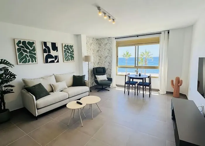 Room City Estepona Poseidon -Sea Views-