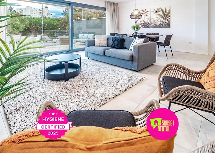 Bright 2-Bedroom Apartment With A Terrace And Pool