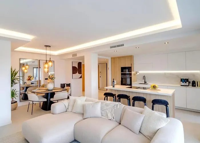 Conde Nest Flat With Wouw Views