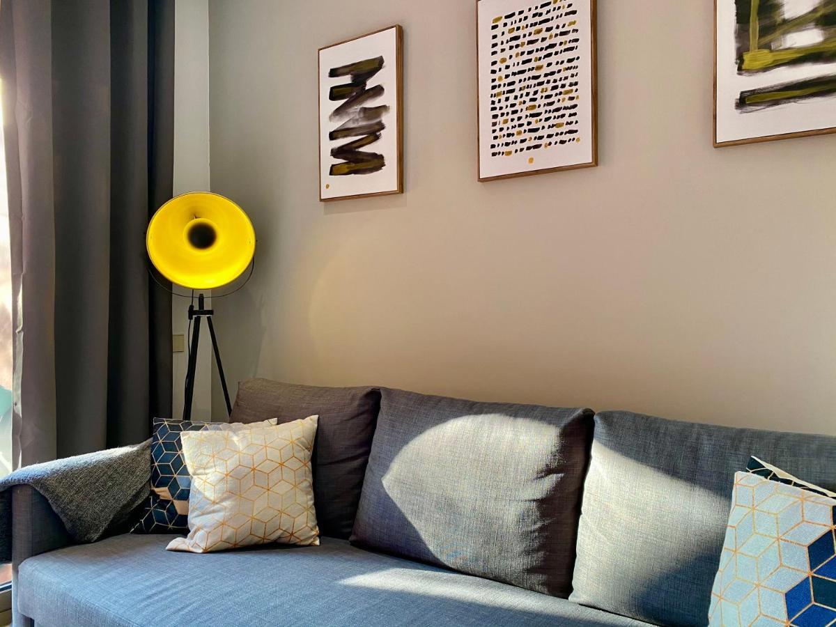 Apartment Style 2 Bedroom In The New Golden Mile Free Wifi & Parking *