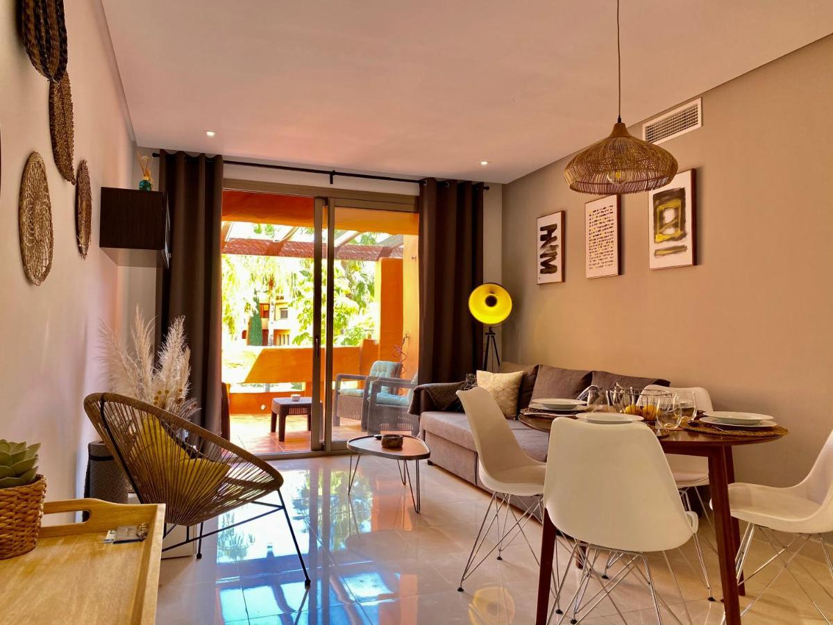 Style 2 Bedroom In The New Golden Mile Free Wifi & Parking Apartment *