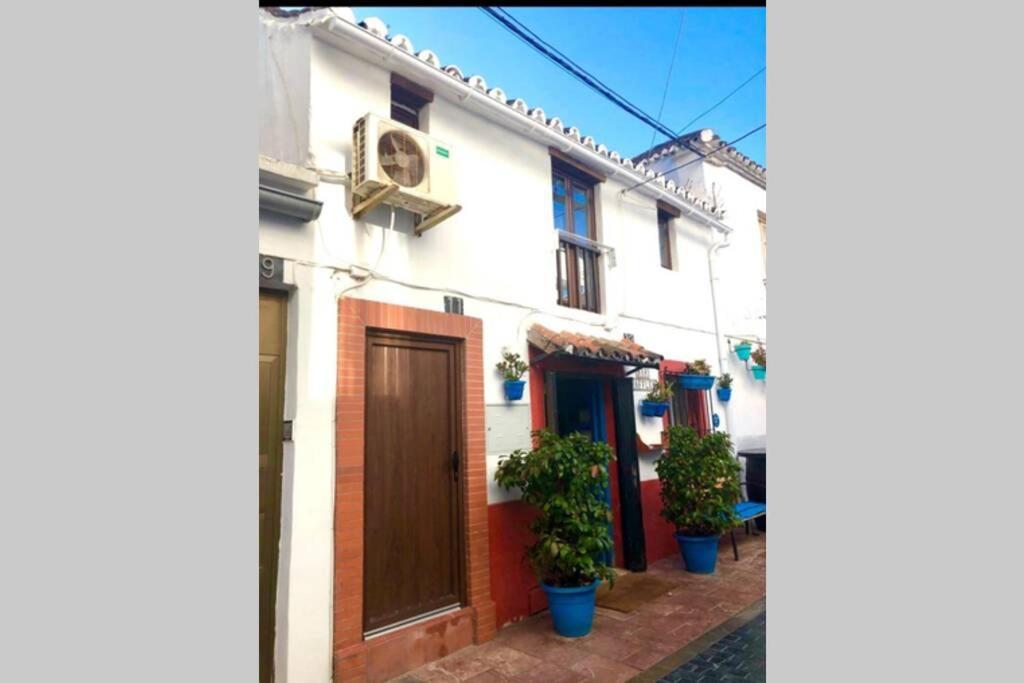 Apartment Free Parking, 40 Meters From The Beach, Wi-fi, Ac Estepona