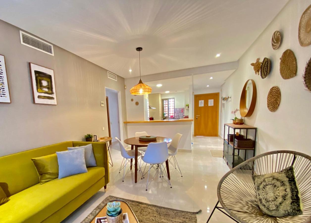 Style 2 Bedroom In The New Golden Mile Free Wifi & Parking Apartment *