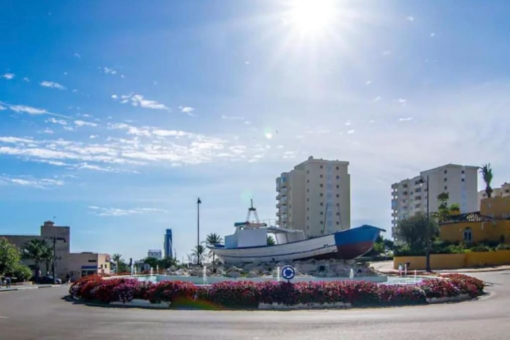 Lovely 1 Bedroom With Sea Views And Pool *