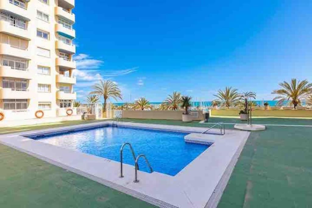 Lovely 1 Bedroom With Sea Views And Pool