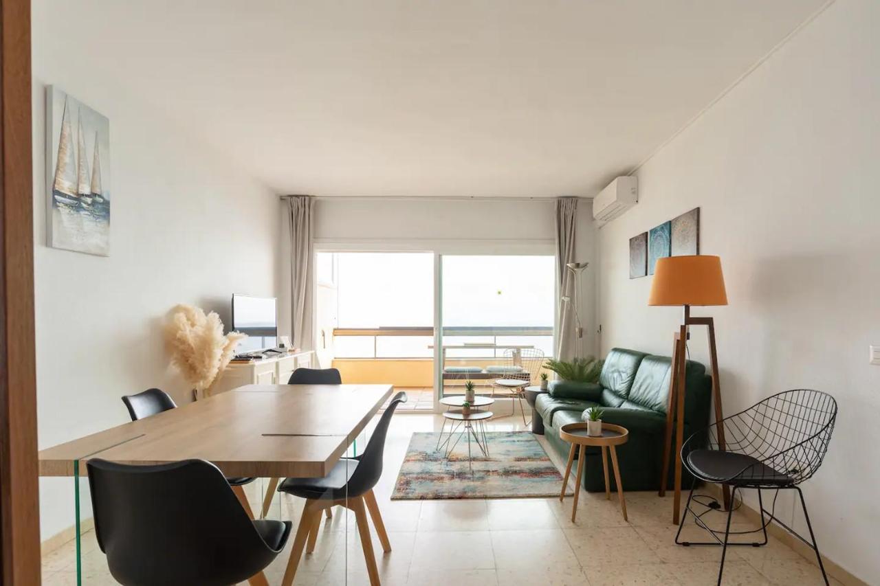 Paseo - In 1st Line Of Beach With Parking Apartment