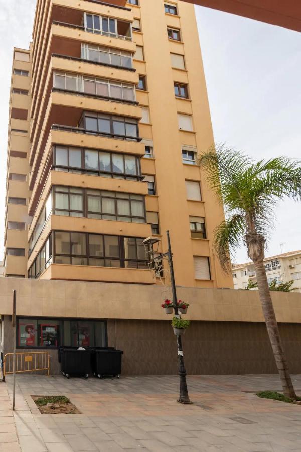 Paseo - In 1st Line Of Beach With Parking Apartment Estepona