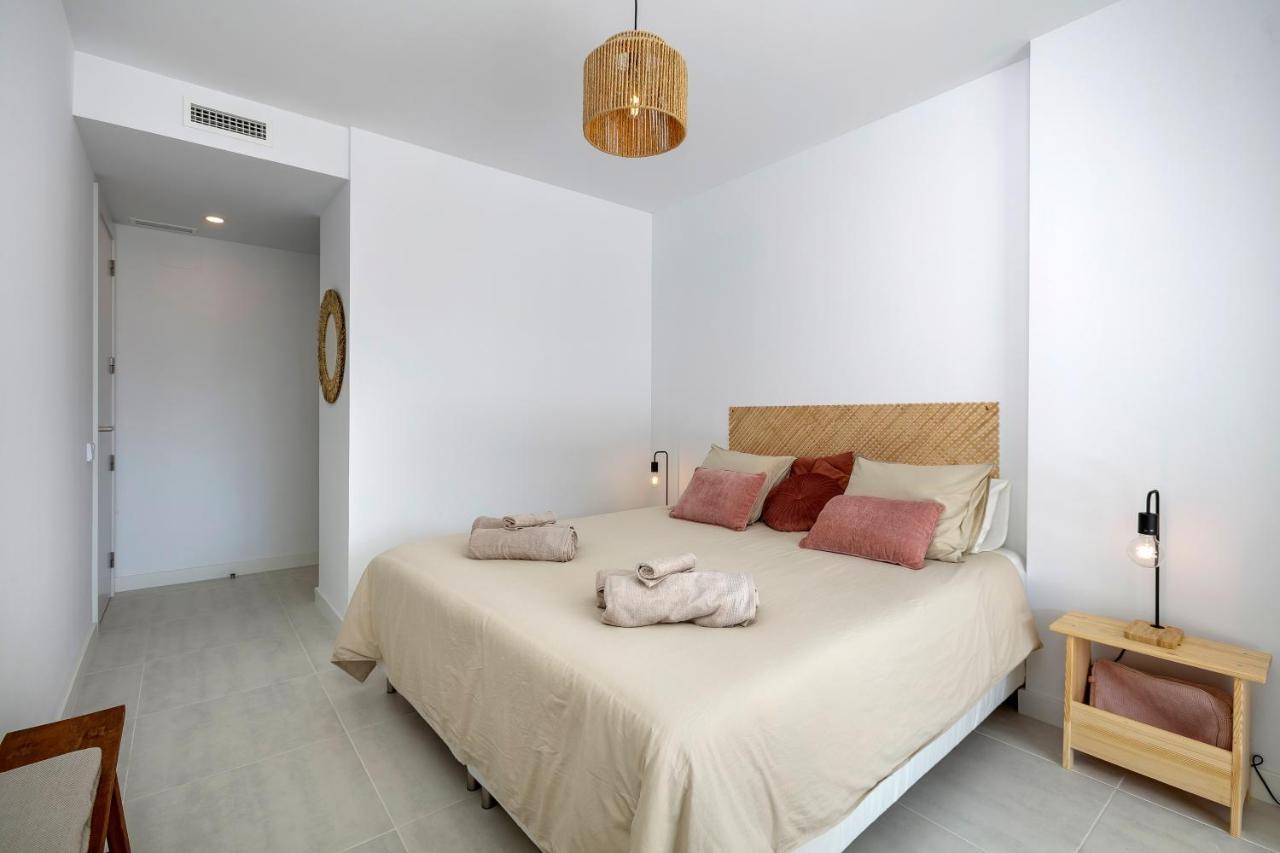 Modern & Brilliant 2 Bedroom Vanian Gardens Rdr283 *