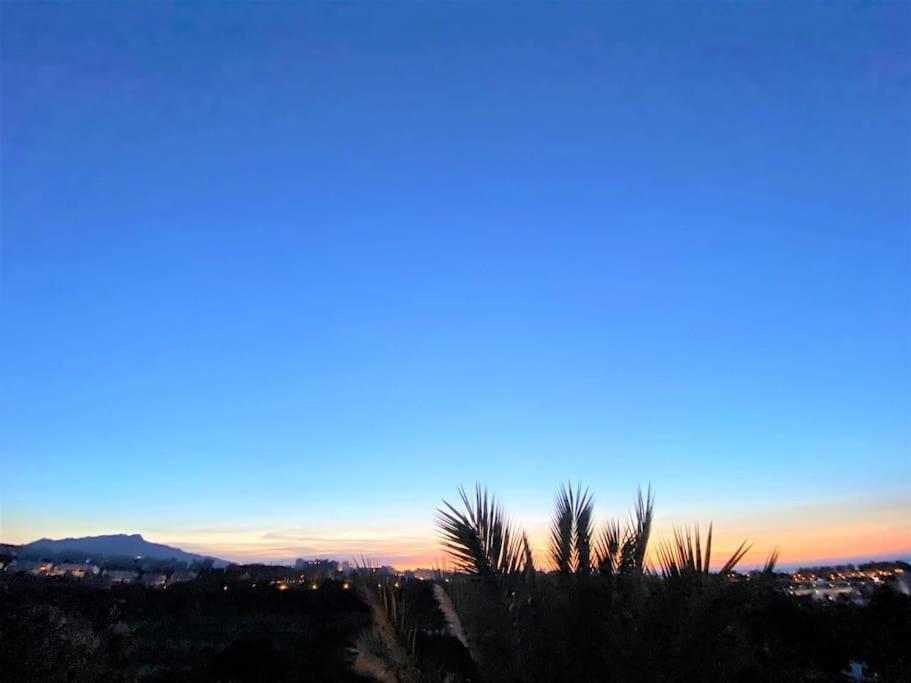 Breathtaking Apartment, Paradise Palm View Marbella * Estepona