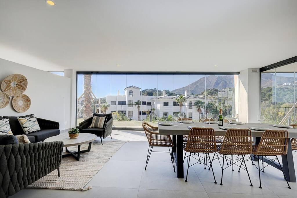 3 Bedroom Ground Floor @ Hills! * Estepona