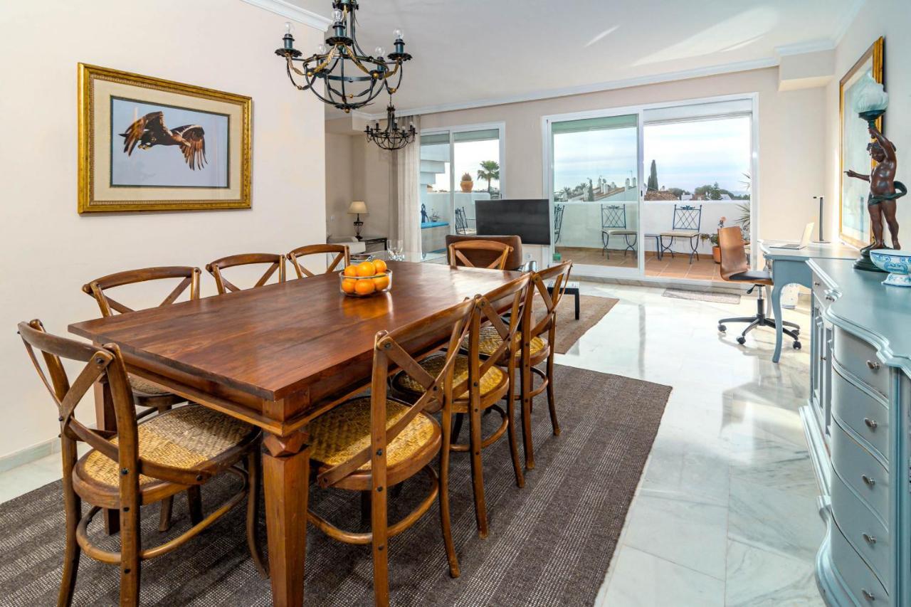 Andalusian Elegance In El Paraiso With 360 Views Over Sea And Mountains Apartamento Estepona
