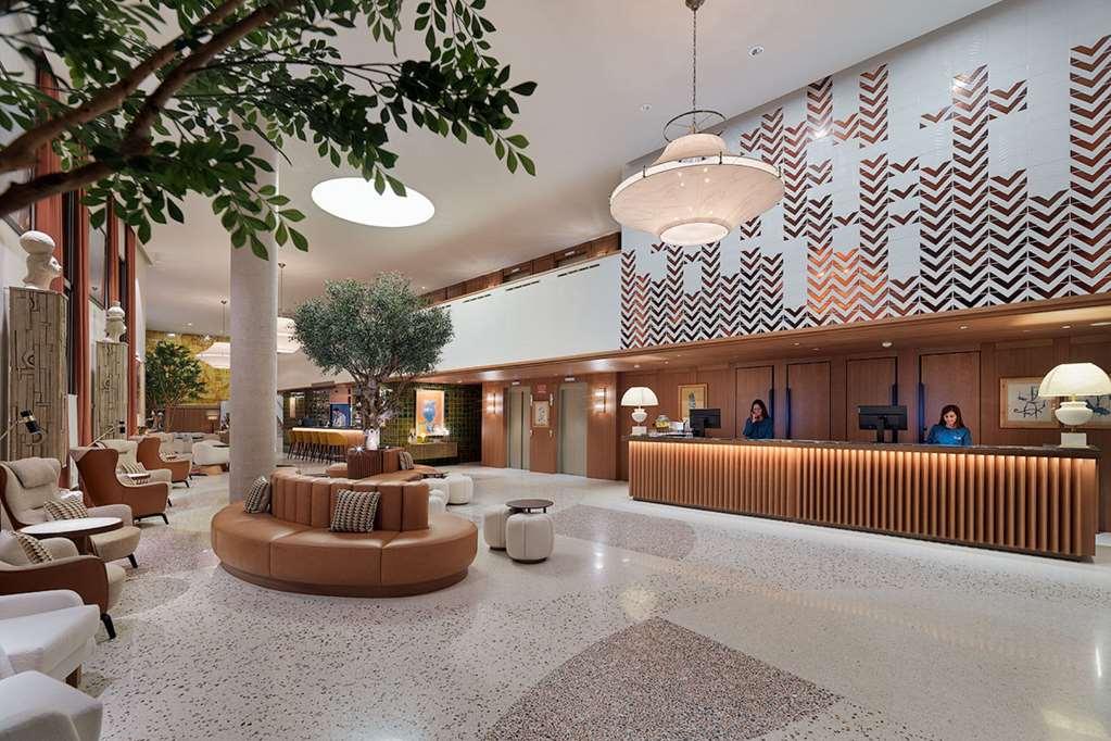 H10 Croma Malaga Estepona