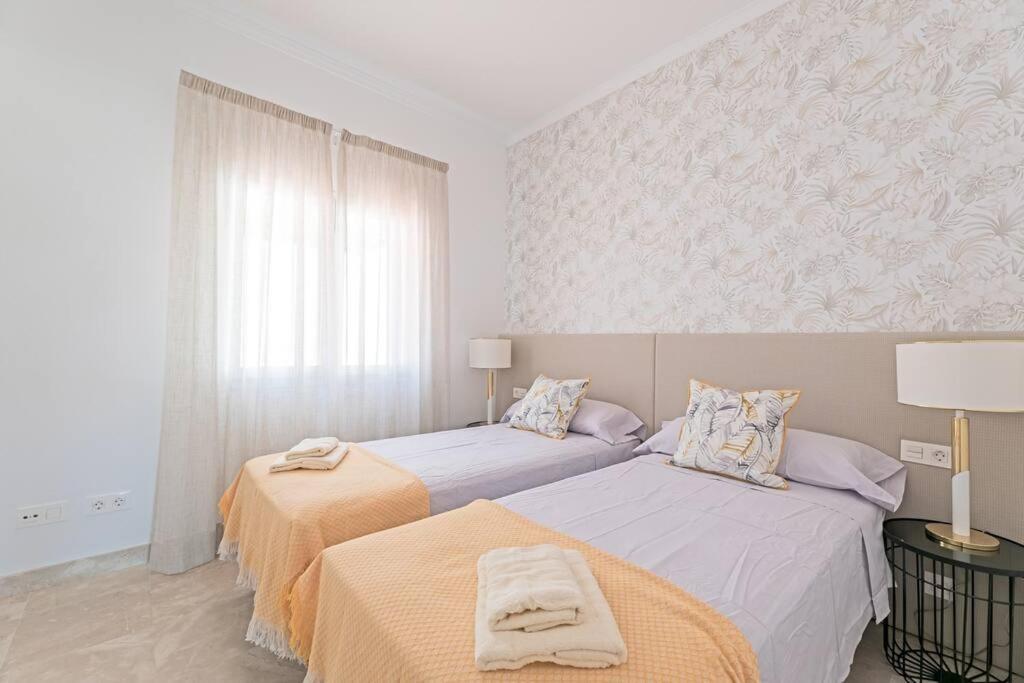 Luxury Paraiso Pueblo Apartment Estepona