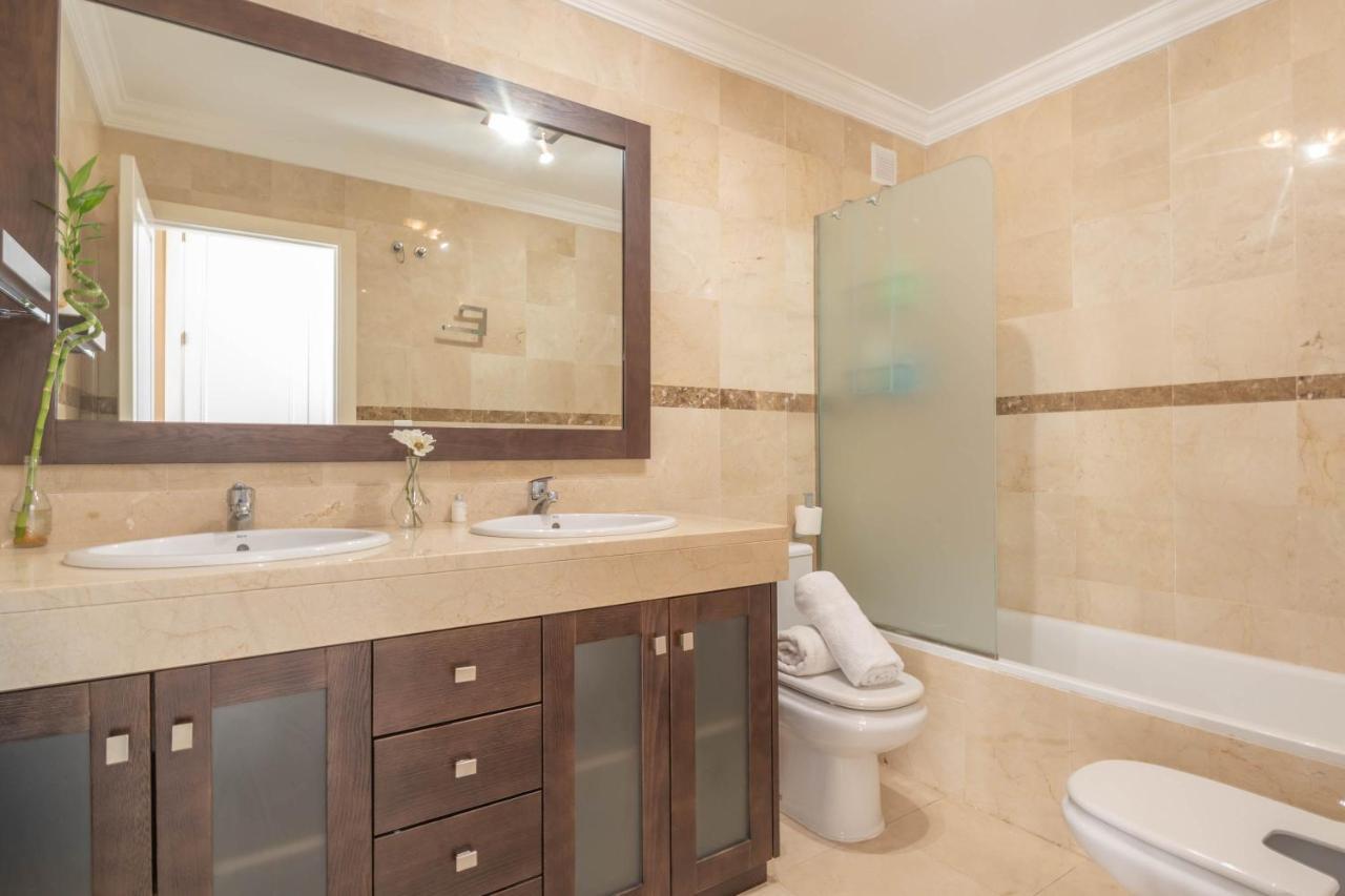 Apartment Sea Views L