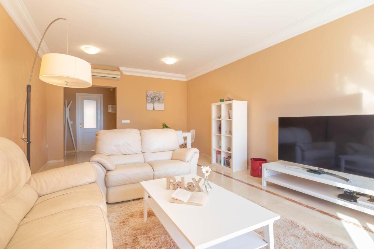 Apartment Sea Views L Estepona