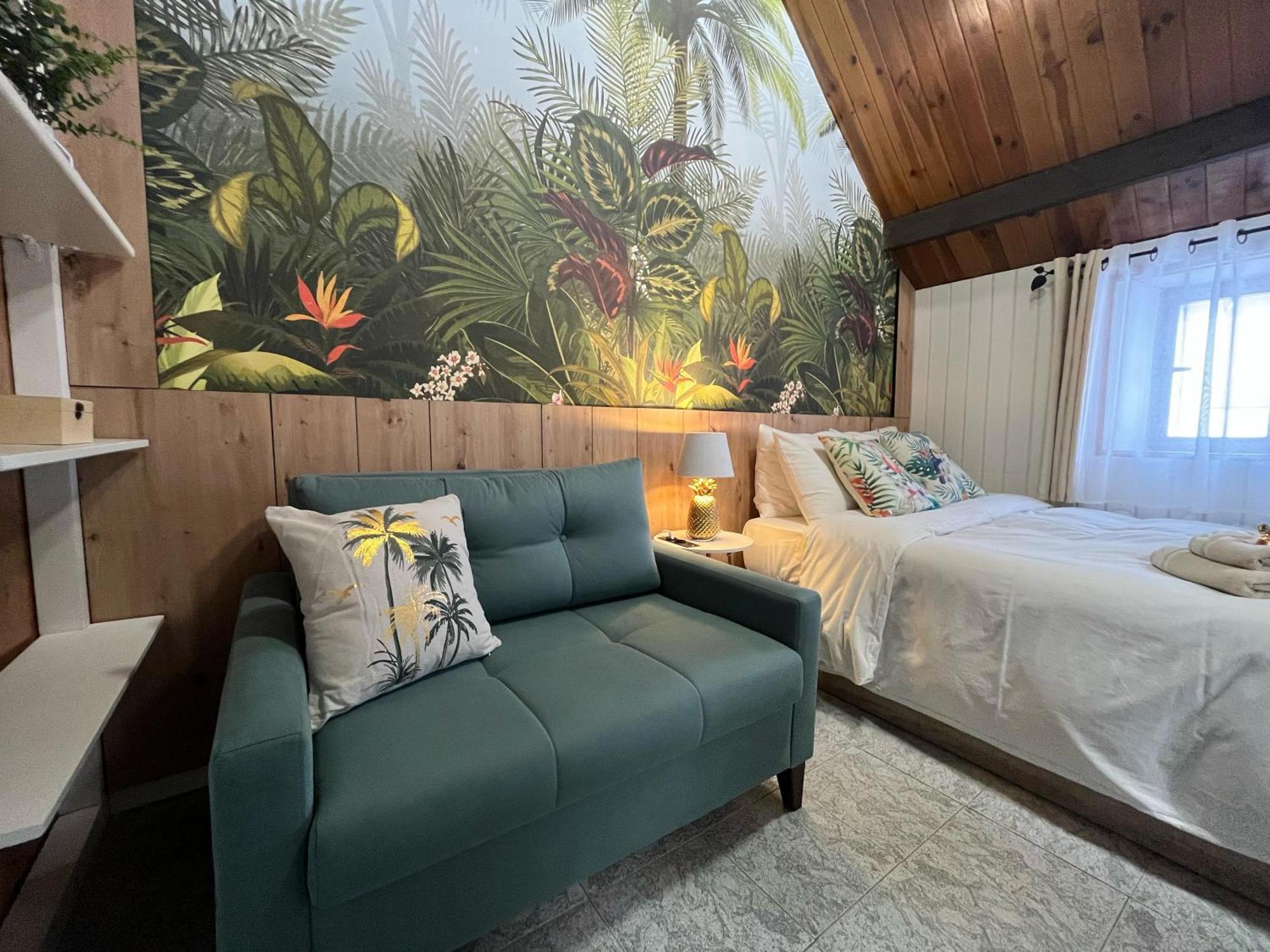 Apartment Free Parking, 40 Meters From The Beach, Wi-fi, Ac