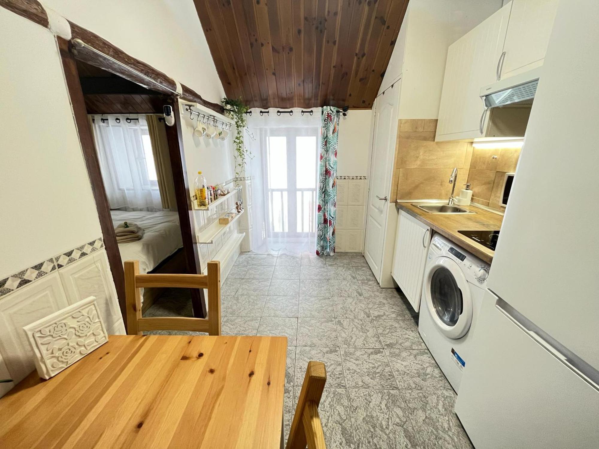 Free Parking, 40 Meters From The Beach, Wi-fi, Ac