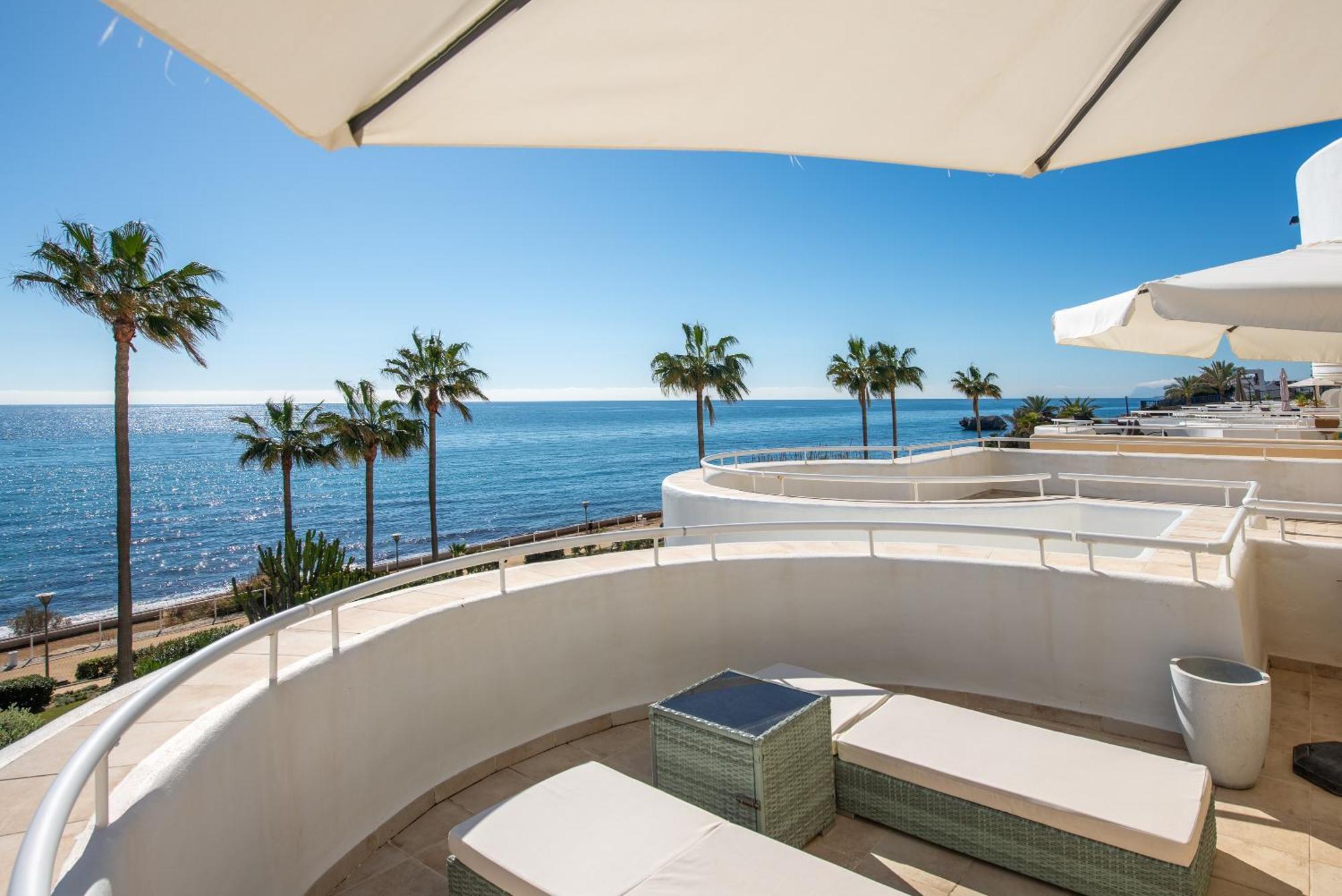 Sinfonia - 2br, Pool Apartment *