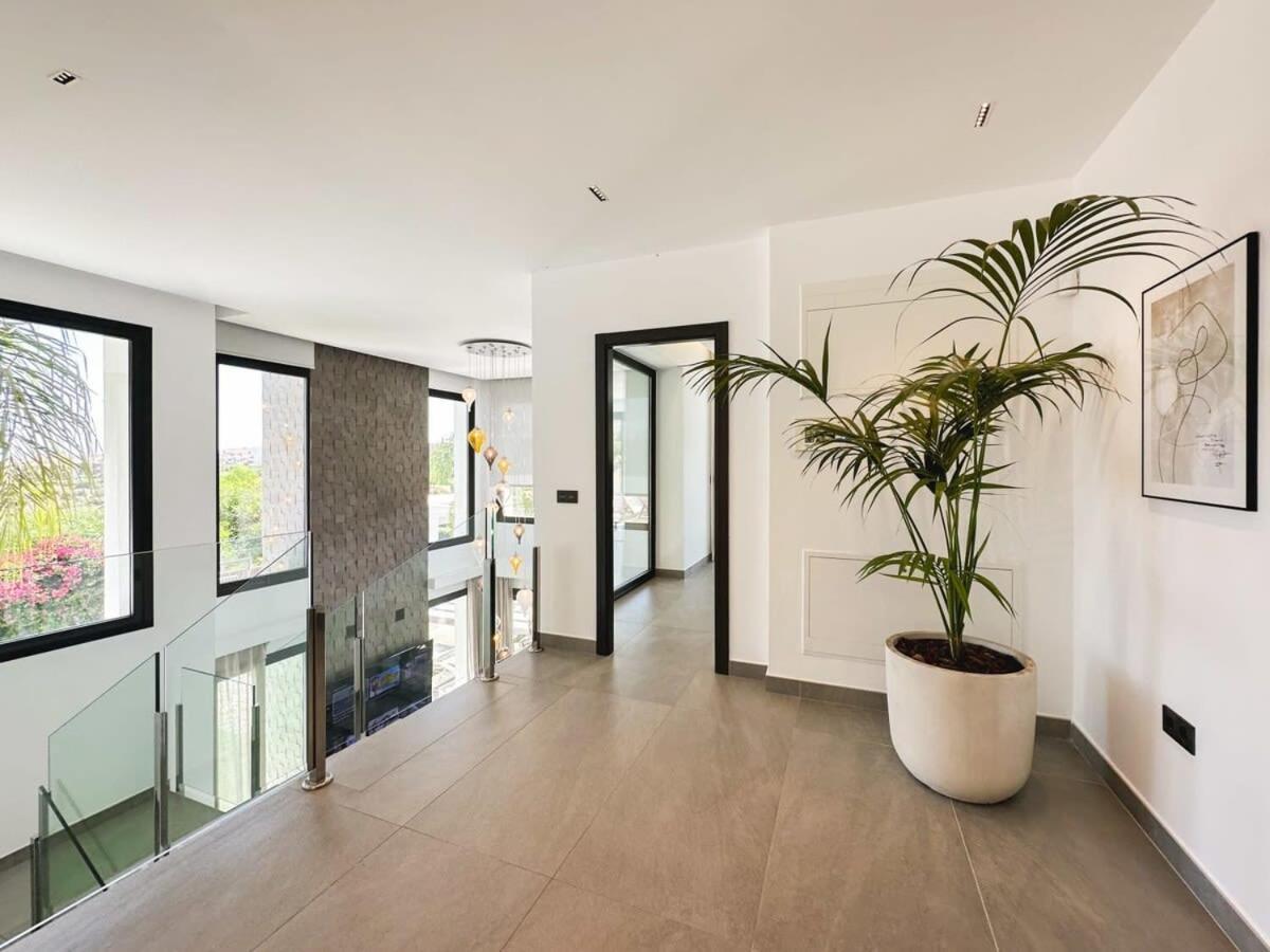 Villa Paraiso W Parking Gym Pool Lounge Cinema Estepona