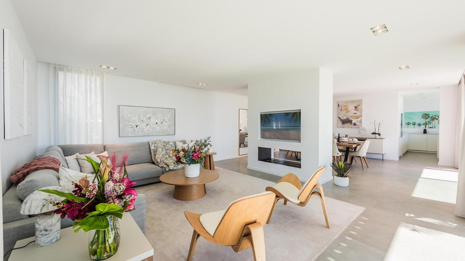Vacation Marbella I Imare Waterfront, Beachfront Villa, Rooftop Jacuzzi, Indoor Villa