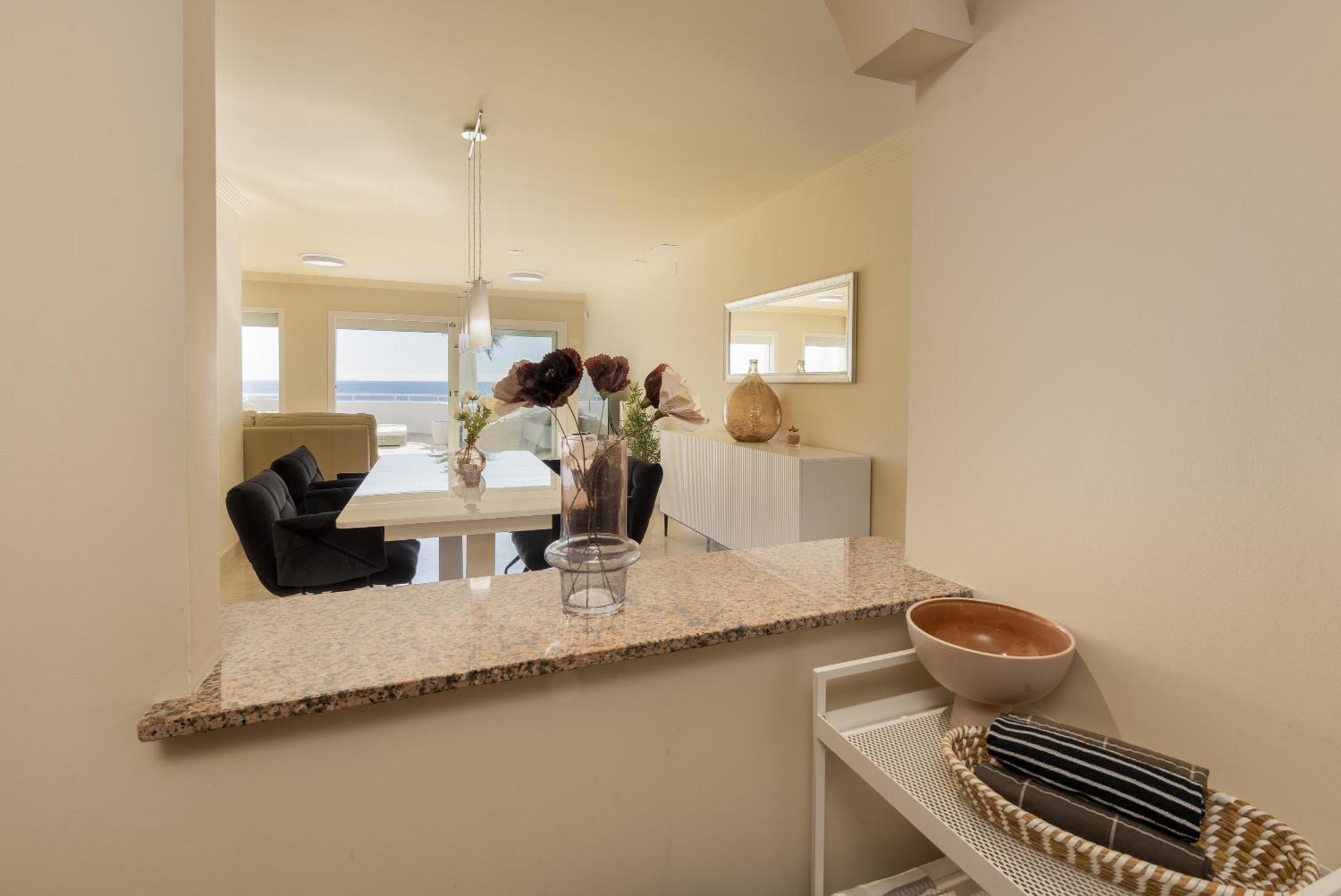 Apartment Sinfonia - 2br, Pool Estepona