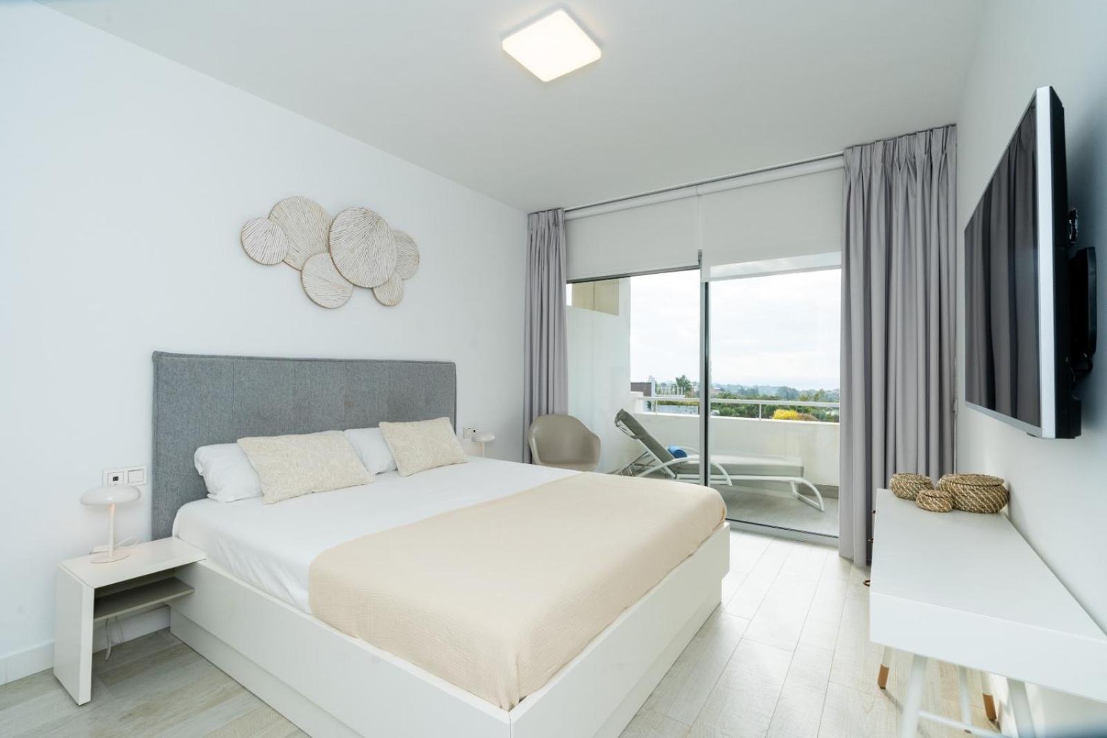 Apartamento Al-1112 2 Bed Alcazaba Lagoon Estepona