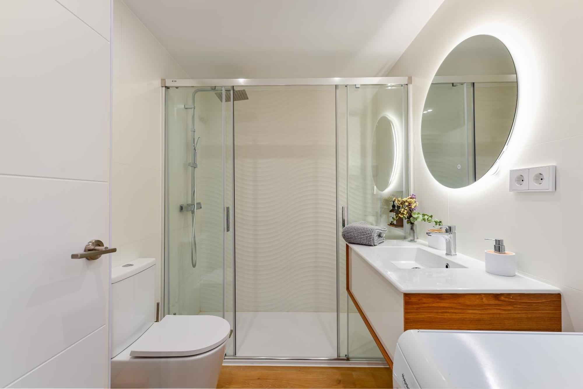 Golden Bay Apartment *