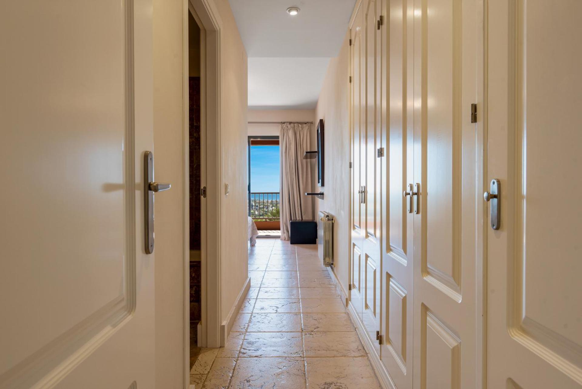 Apartment Flamingos Luxurious-royal Flamingos