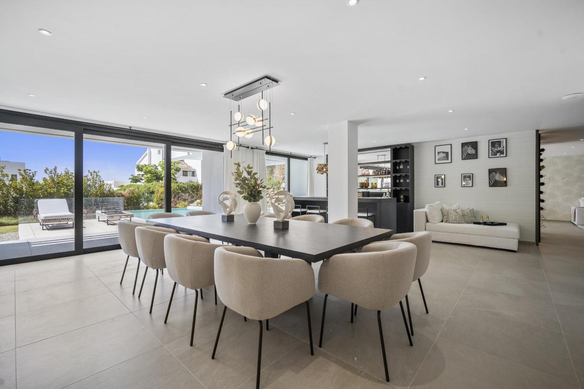 Alejandra - Benahavis Villa *