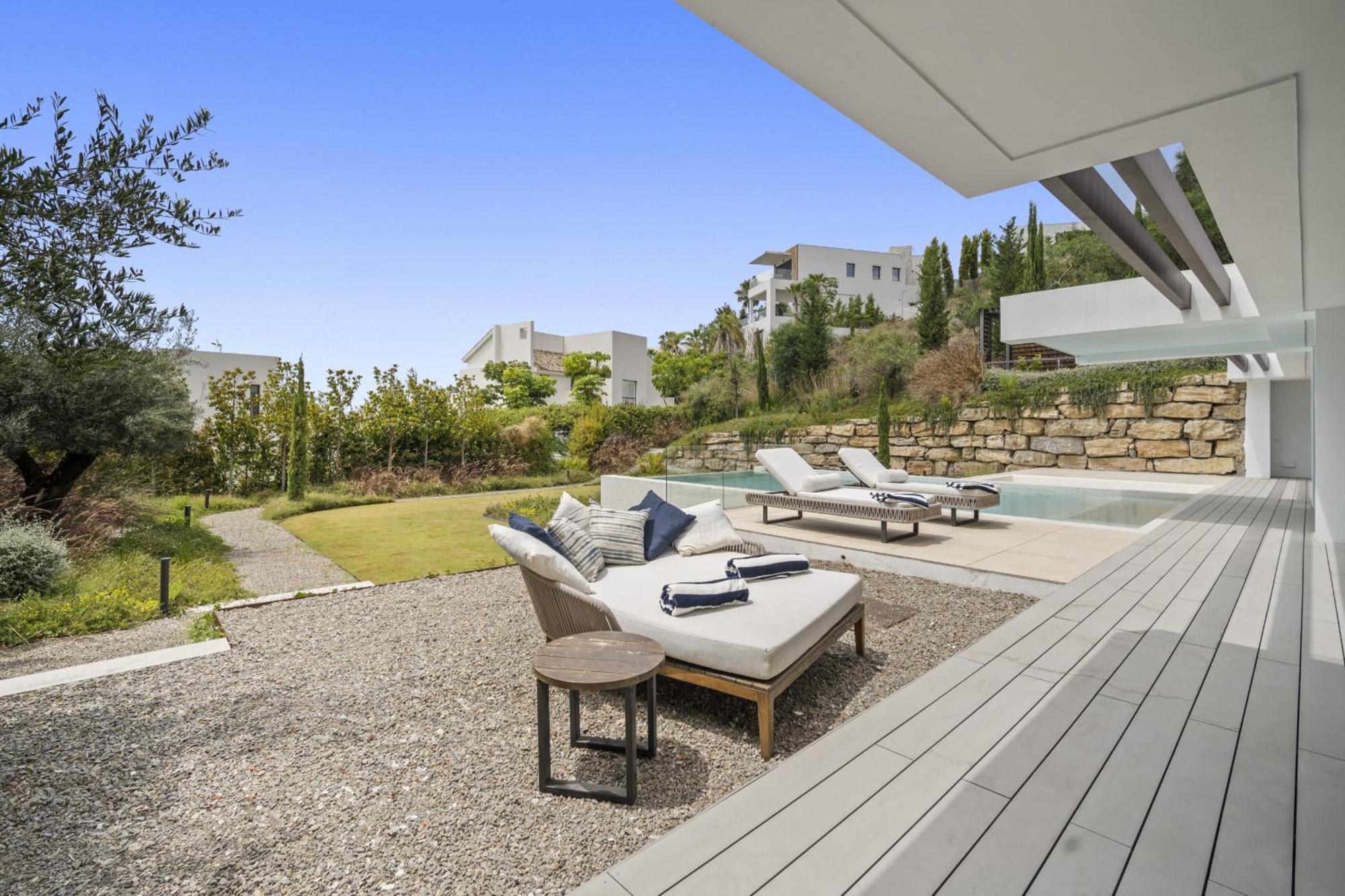Alejandra - Benahavis Estepona