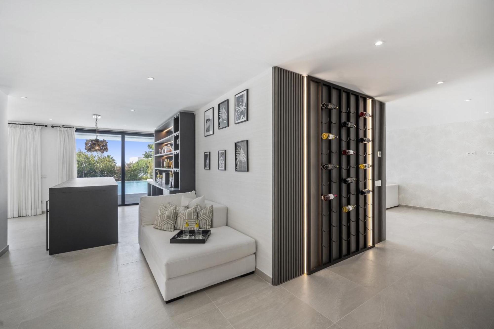 Alejandra - Benahavis Villa *