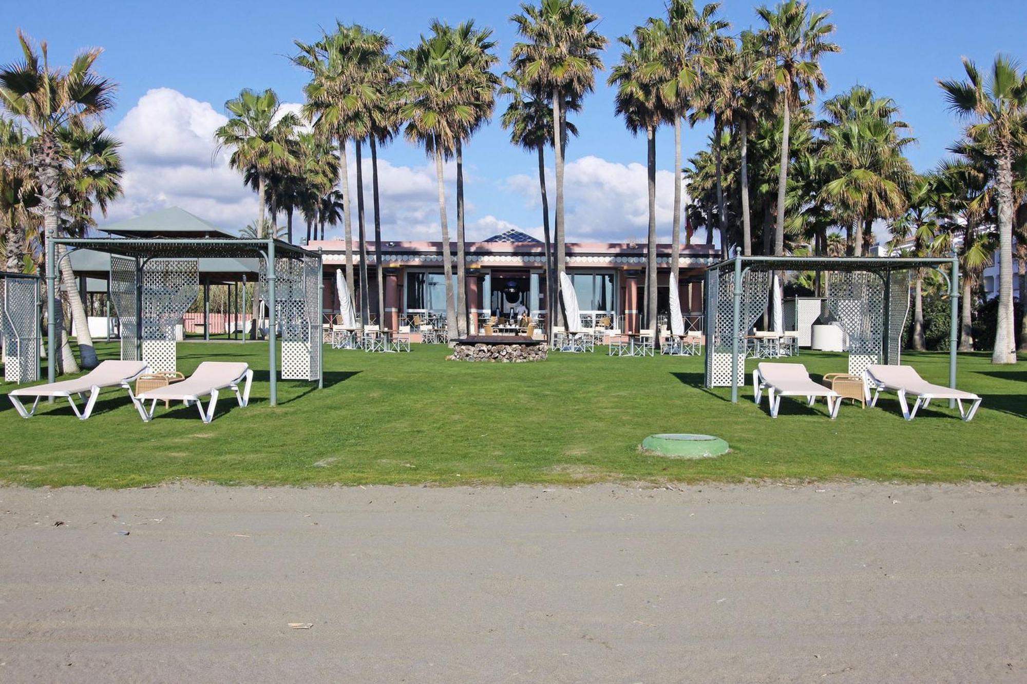 1126 Beachfront High Standard With Terrace Apartment *