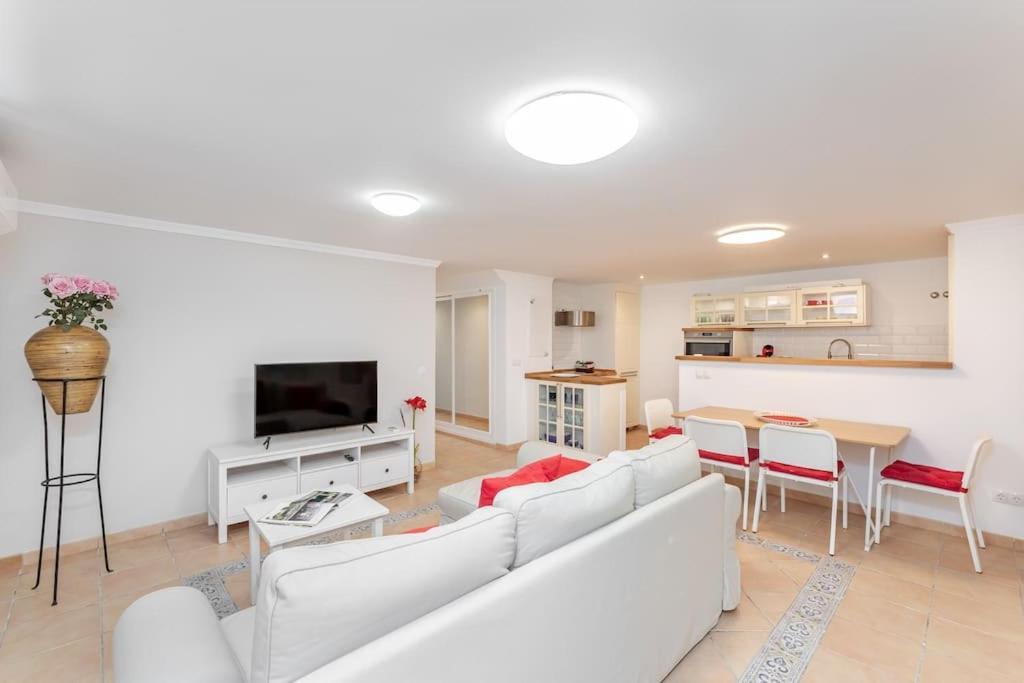 Perfect On Near Rdr340 Estepona
