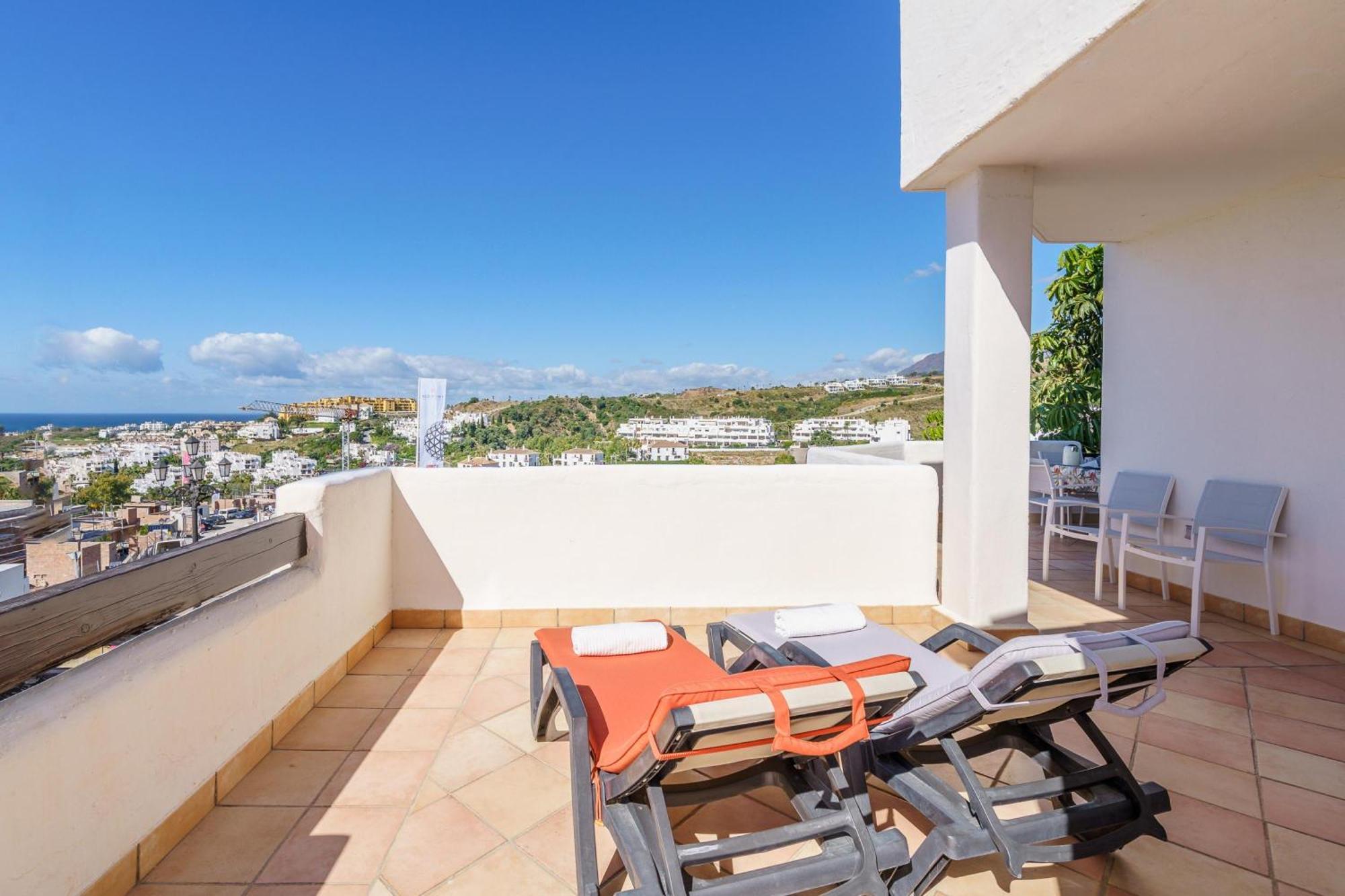 Sunset Seaview Corner With Pool - Happy * Estepona