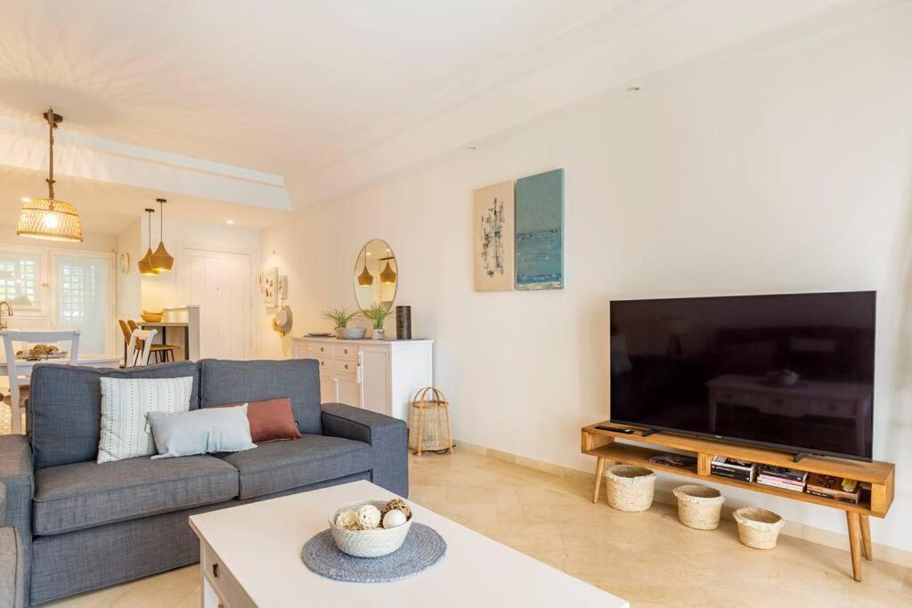 Precioso Bajo Recien Reformado Primera Linea Playa Appartement *