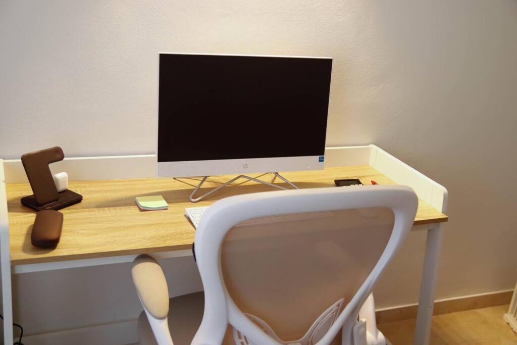Precioso Bajo Recien Reformado Primera Linea Playa Appartement