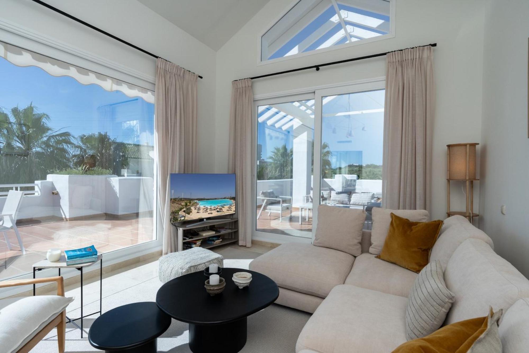 Al-321 Penthouse 3 Bedrooms Alcazaba Lagoon *