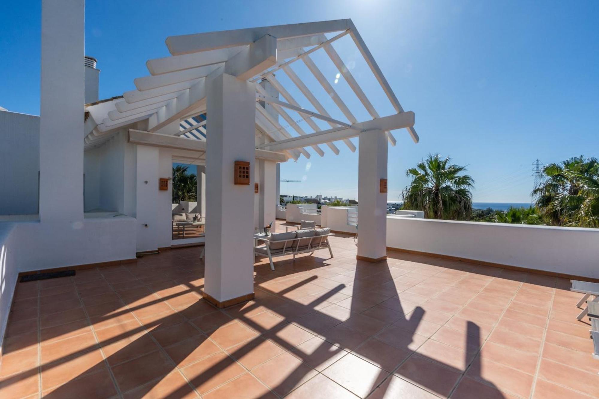 Al-321 Penthouse 3 Bedrooms Alcazaba Lagoon