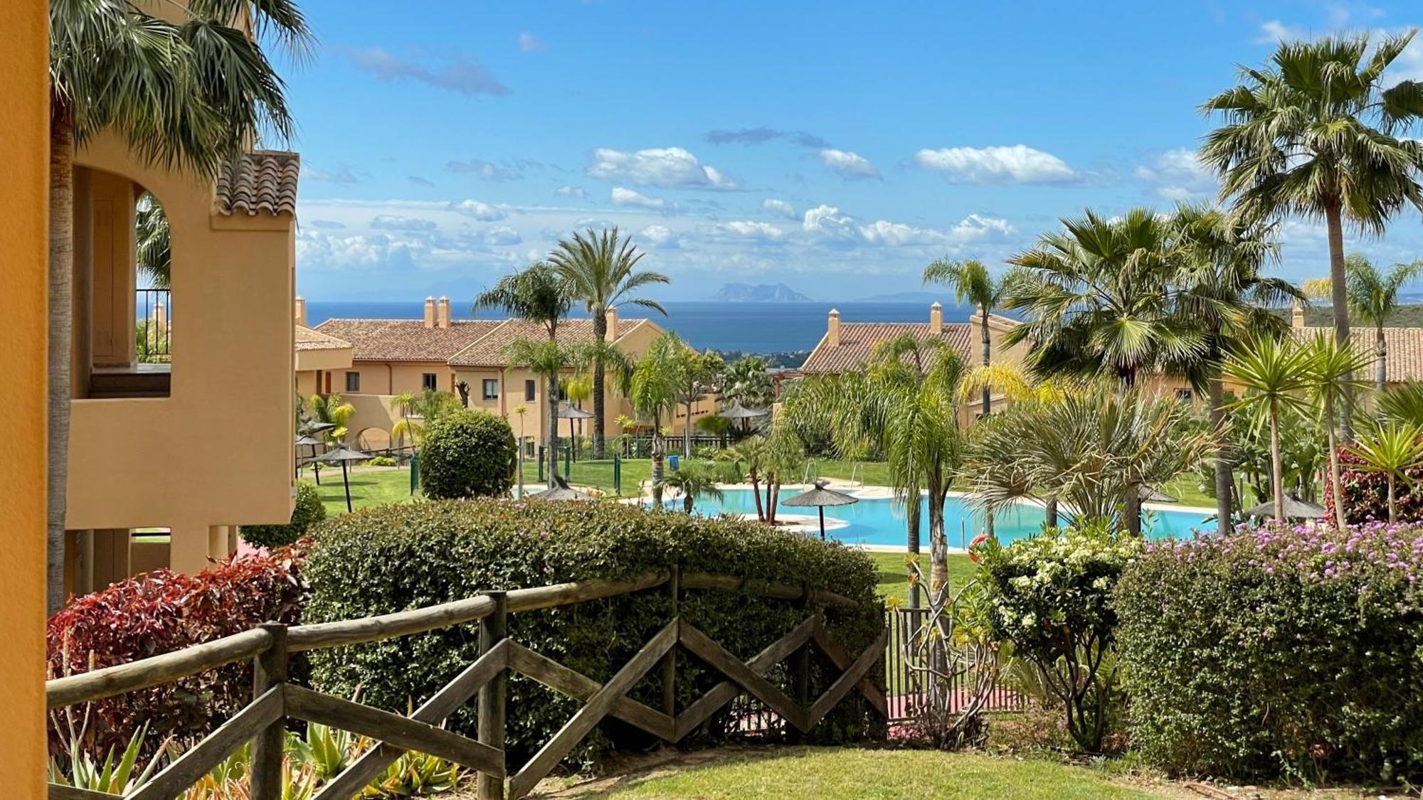Appartement Modern And Luxurious With Sea Views In Benahavis *
