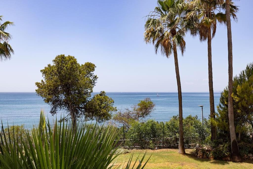 Renovated Douro - Balcony Right At The Sea Apartment Estepona