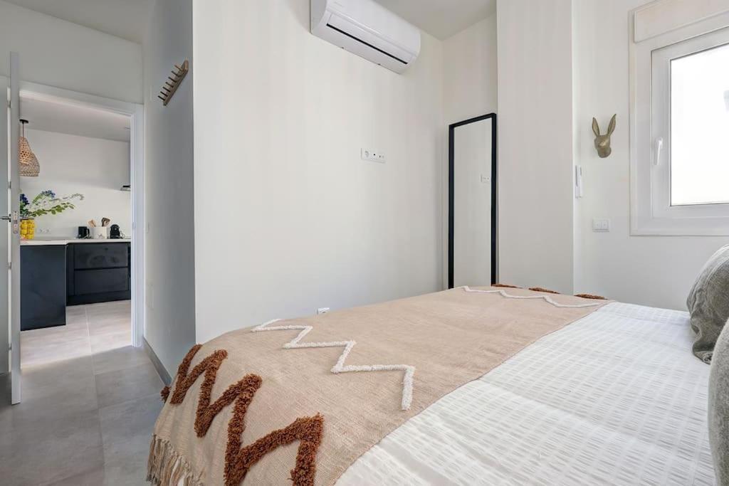 Apartment Renovated Douro - Balcony Right At The Sea Estepona