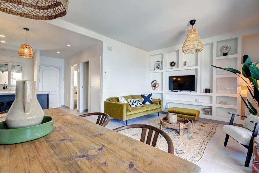 Renovated Douro - Balcony Right At The Sea *