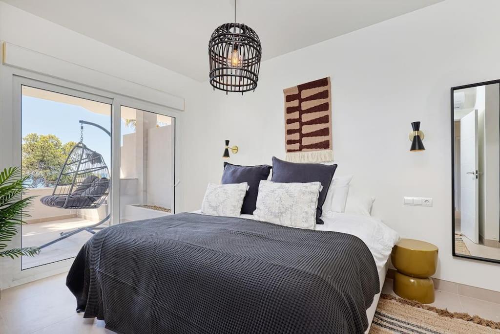 Renovated Douro - Balcony Right At The Sea Estepona