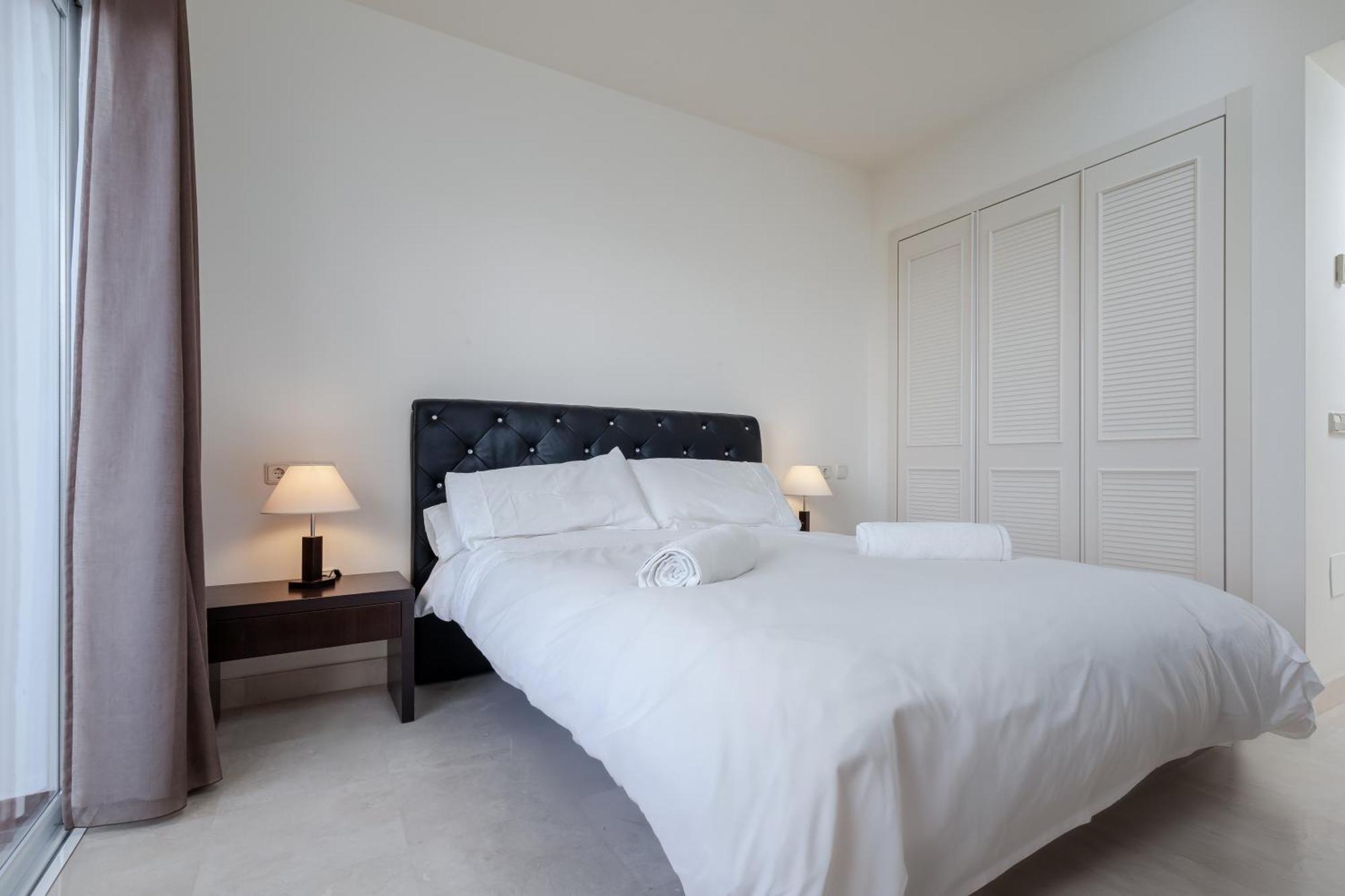 Lomas Del Marques Benahavis Apartment *