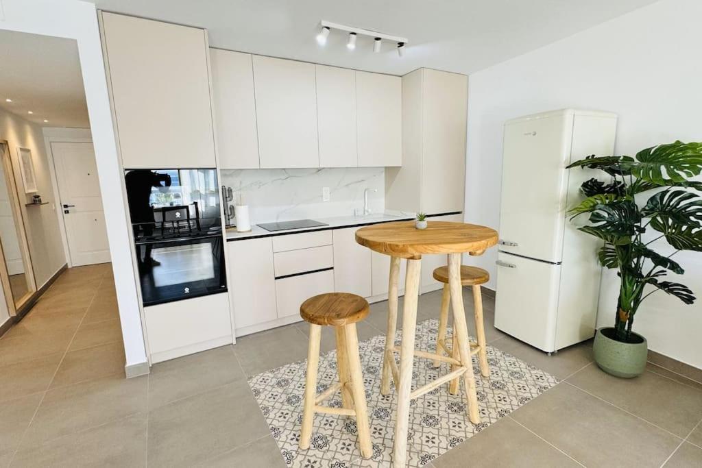 Poseidon -sea Views- Apartamento Estepona