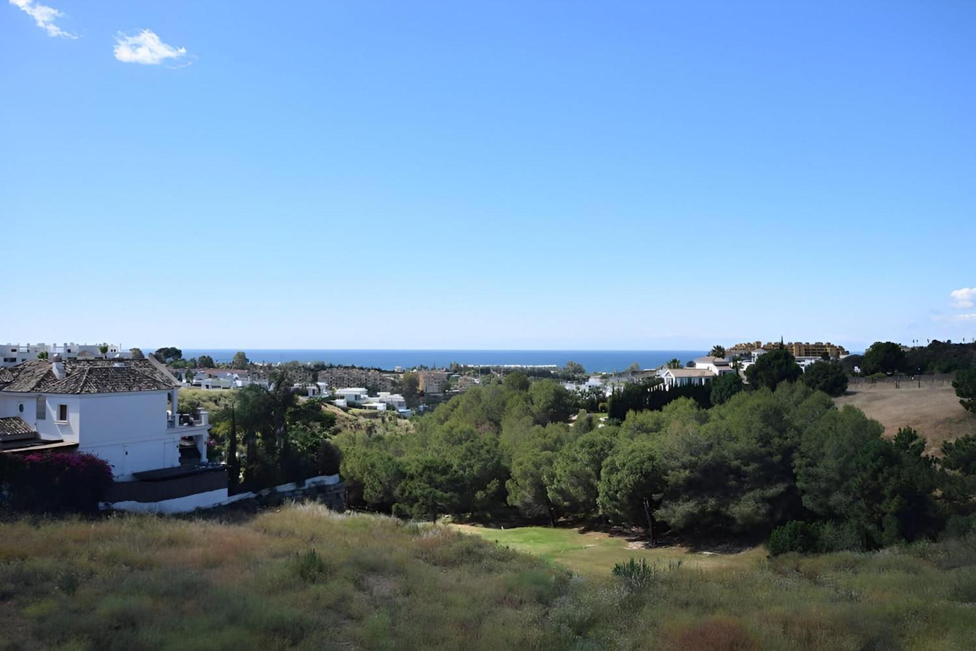 First Class La Resina Golf & Sea, Estepona