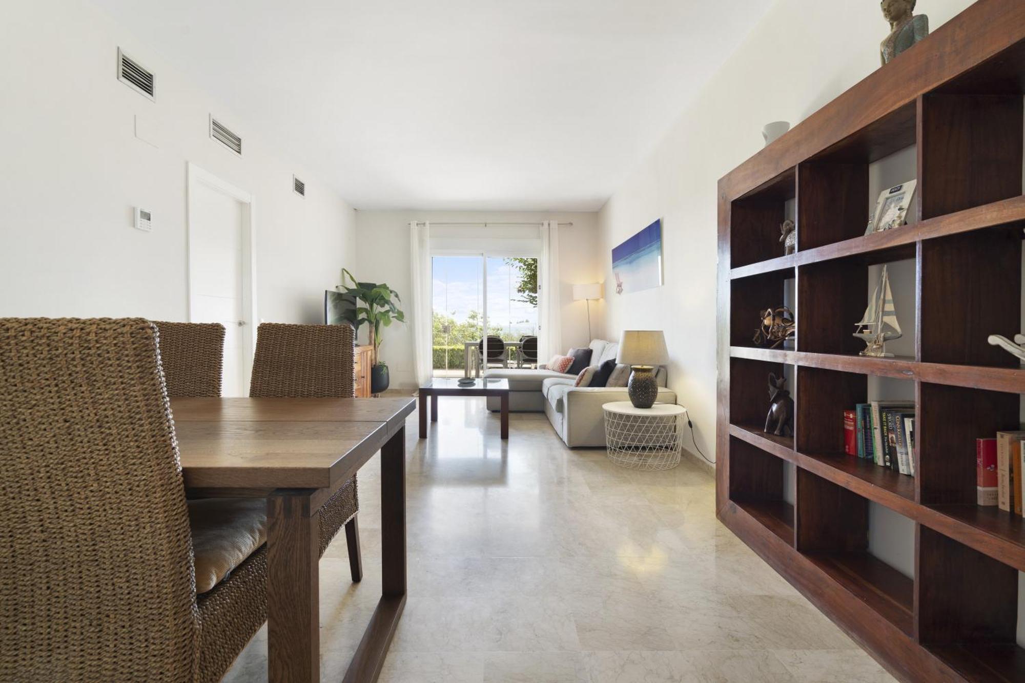 Frontline 2bed Marina Bay