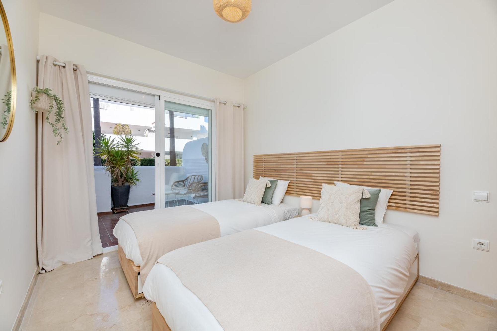 Ground Floor Met Jacuzzi Estepona
